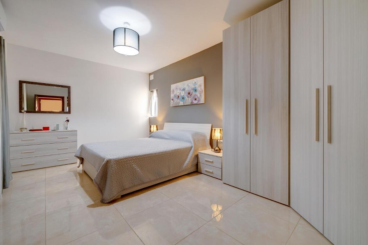 Stylish Bright And Airy Apart In Central Bugibba St. Paul's Bay Exteriör bild